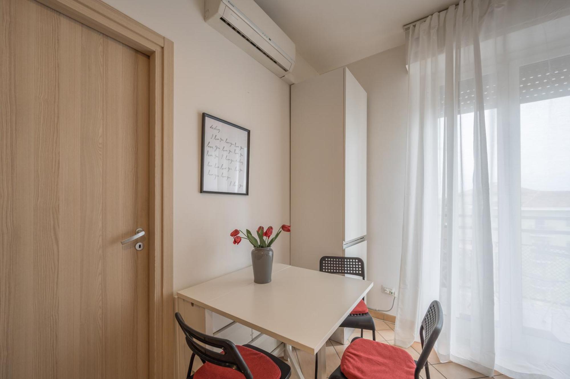 Primopiano - Palmanova Apartman Milánó Kültér fotó