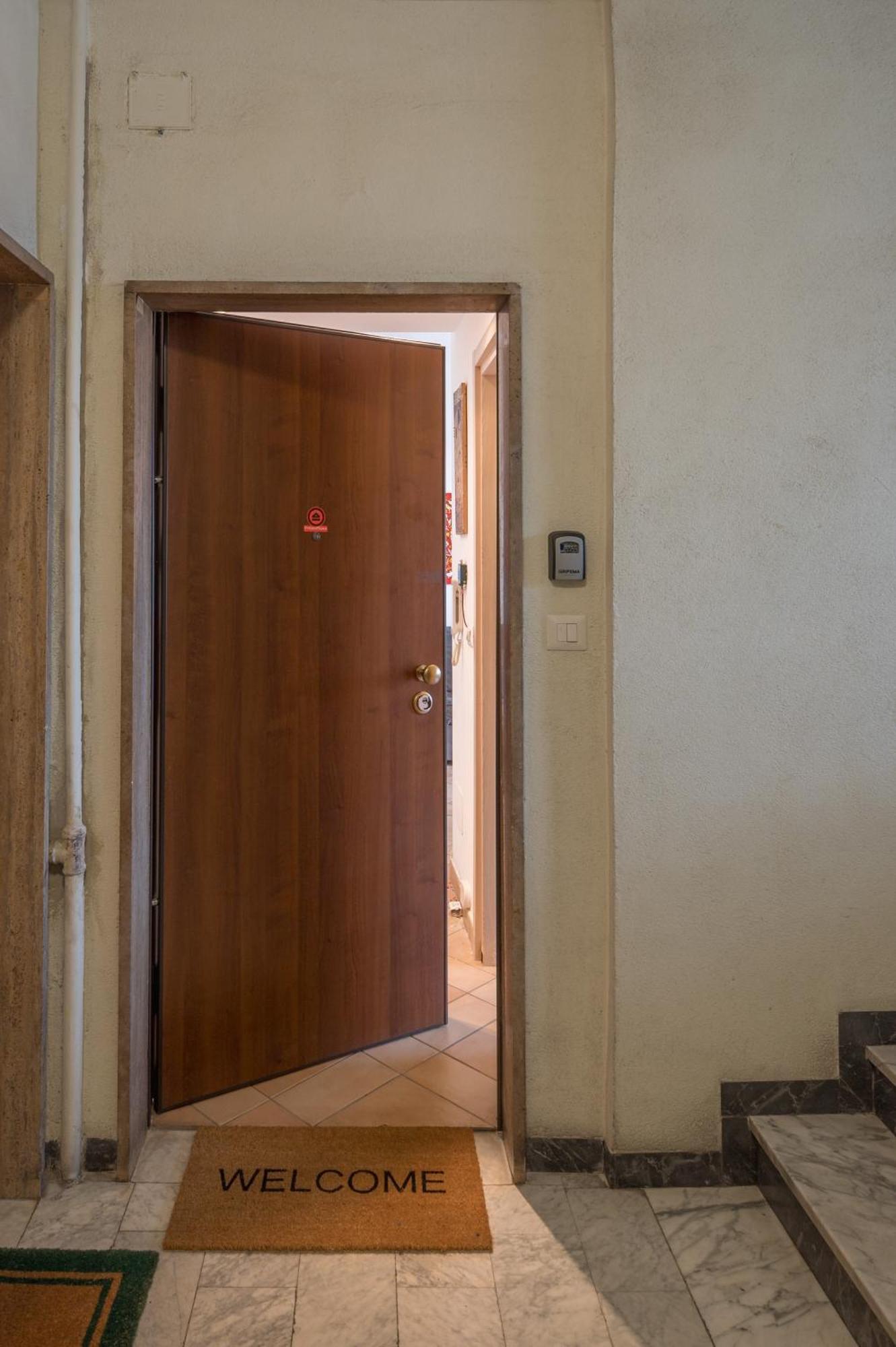 Primopiano - Palmanova Apartman Milánó Kültér fotó